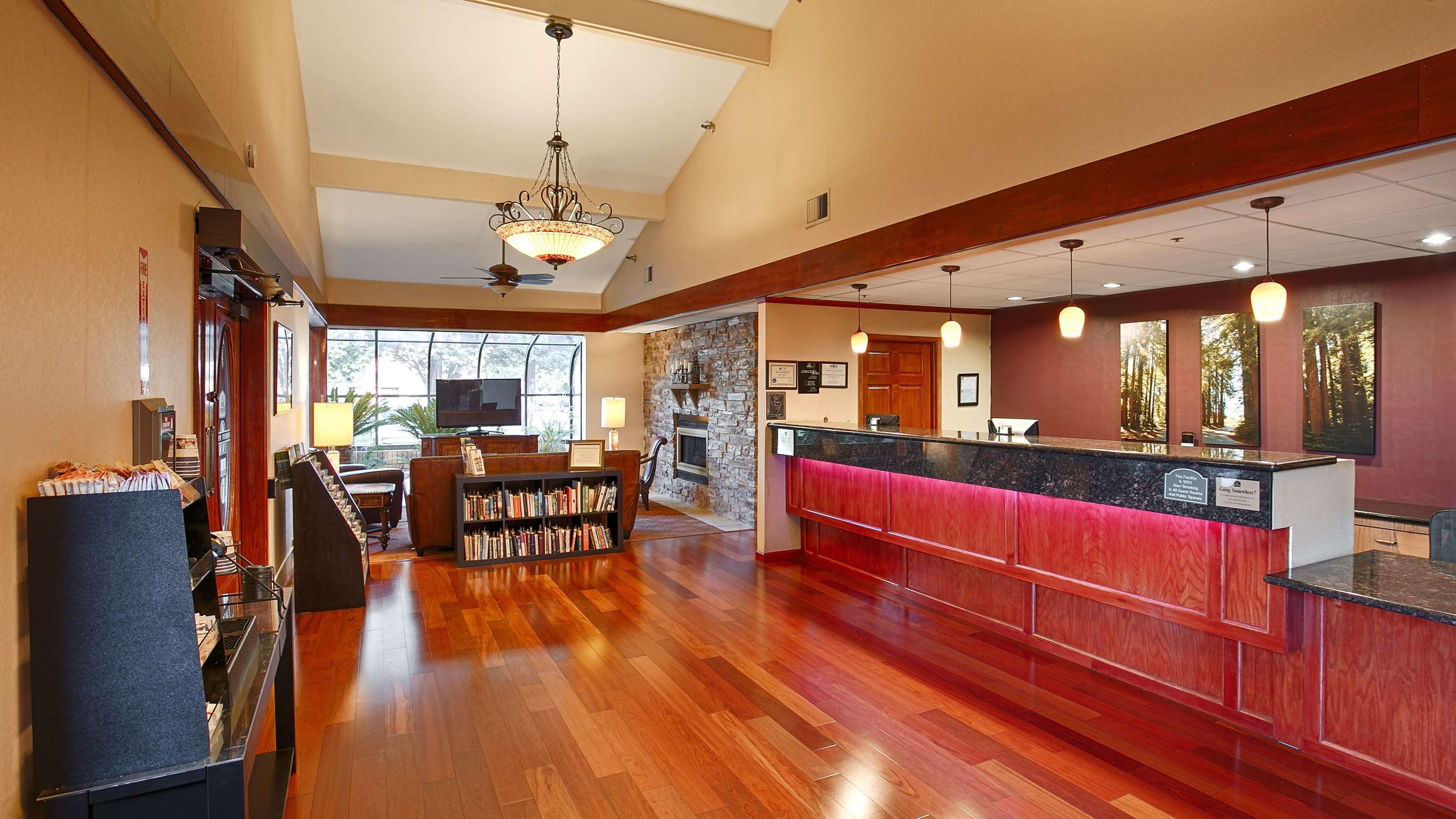 Best Western Plus Forest Park Inn Gilroy Esterno foto