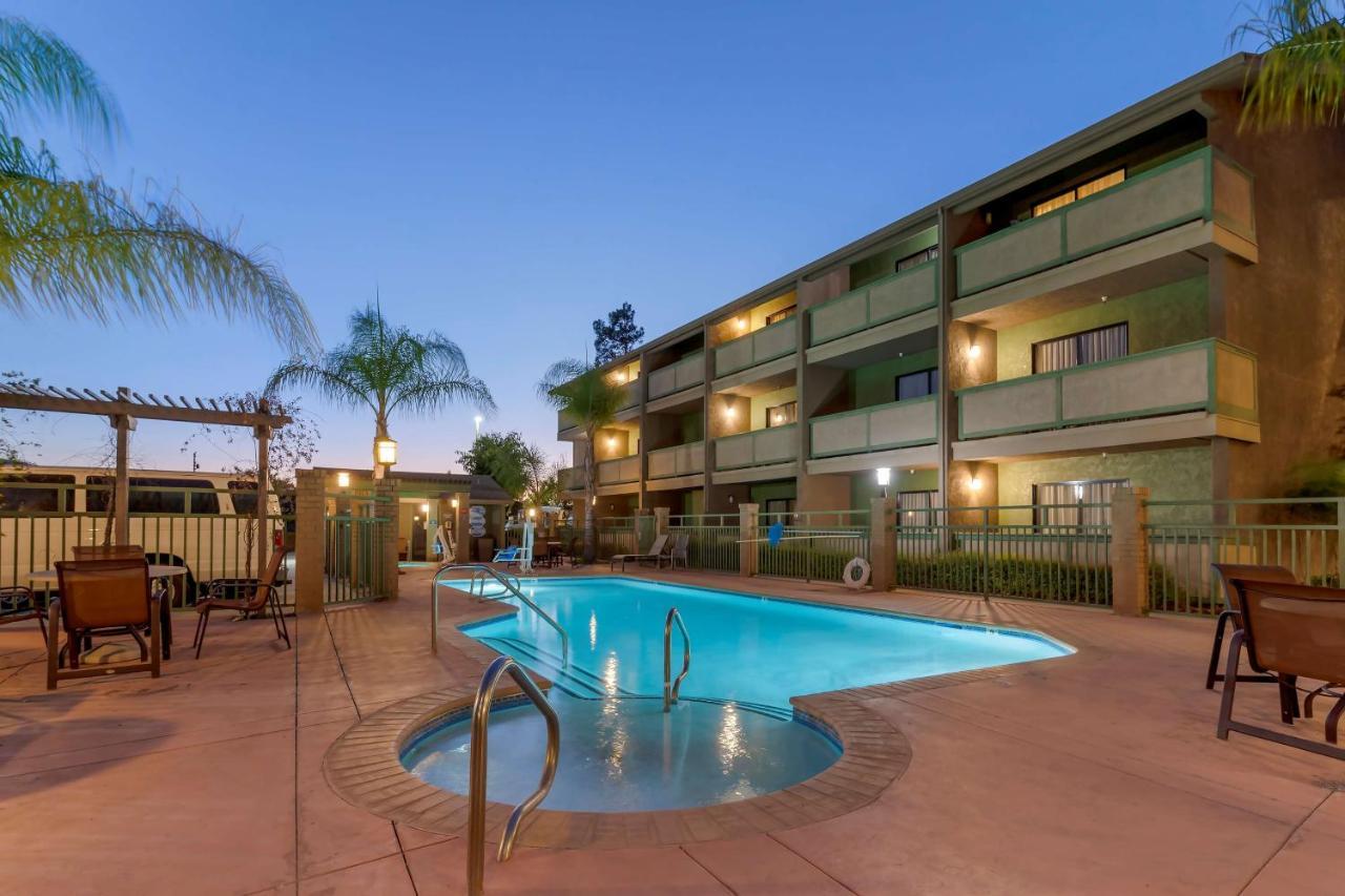 Best Western Plus Forest Park Inn Gilroy Esterno foto