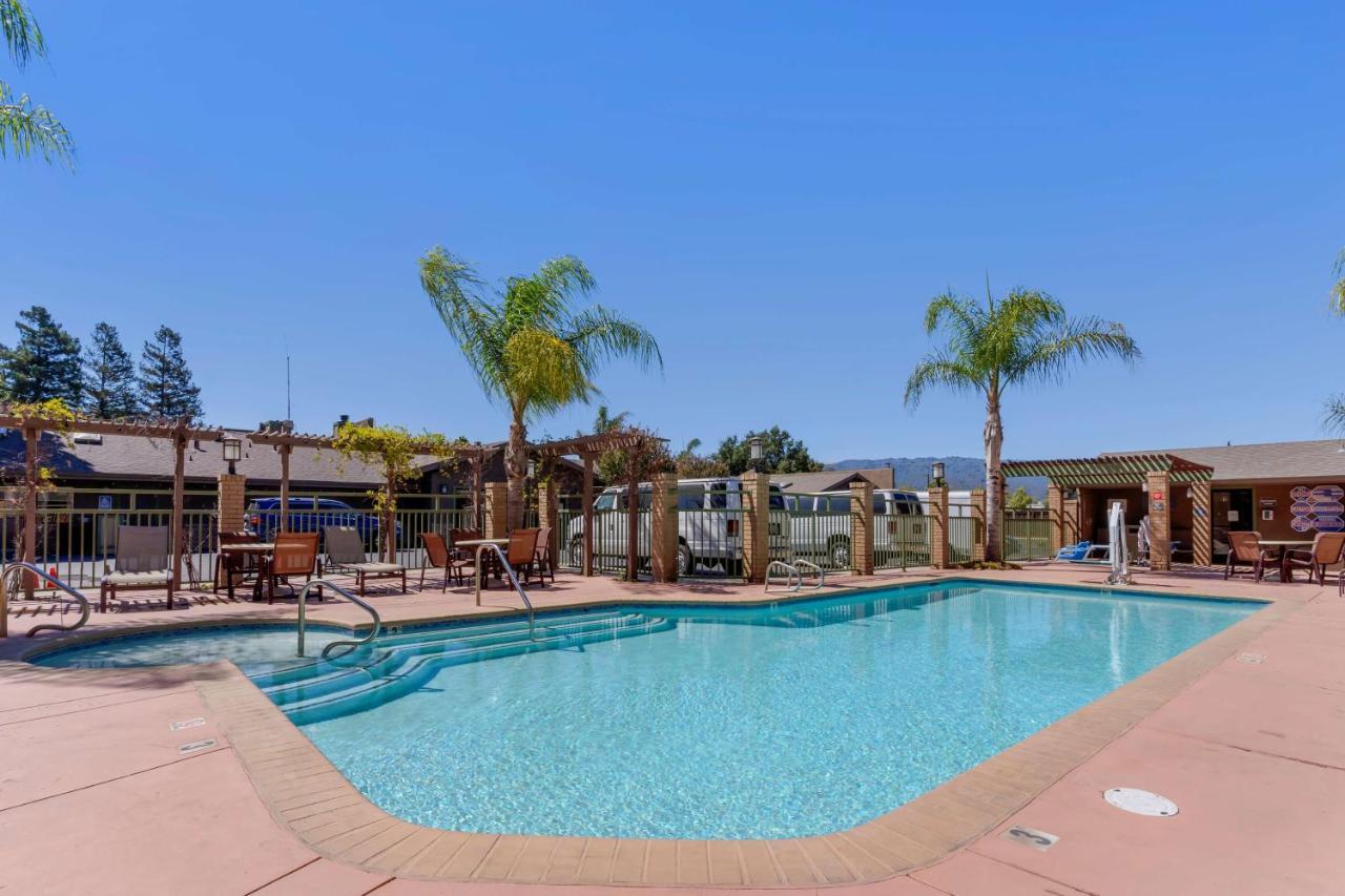 Best Western Plus Forest Park Inn Gilroy Esterno foto